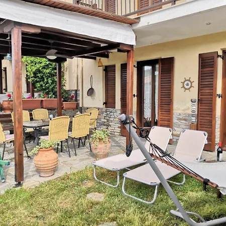 Vakantiehuis Charming House Pyrgadikia